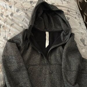 Cropped hooded sparkly sweatshirt
